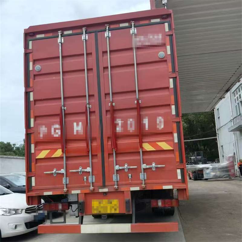 静安区洛浦县进仓物流：专线直达的多元货运探索